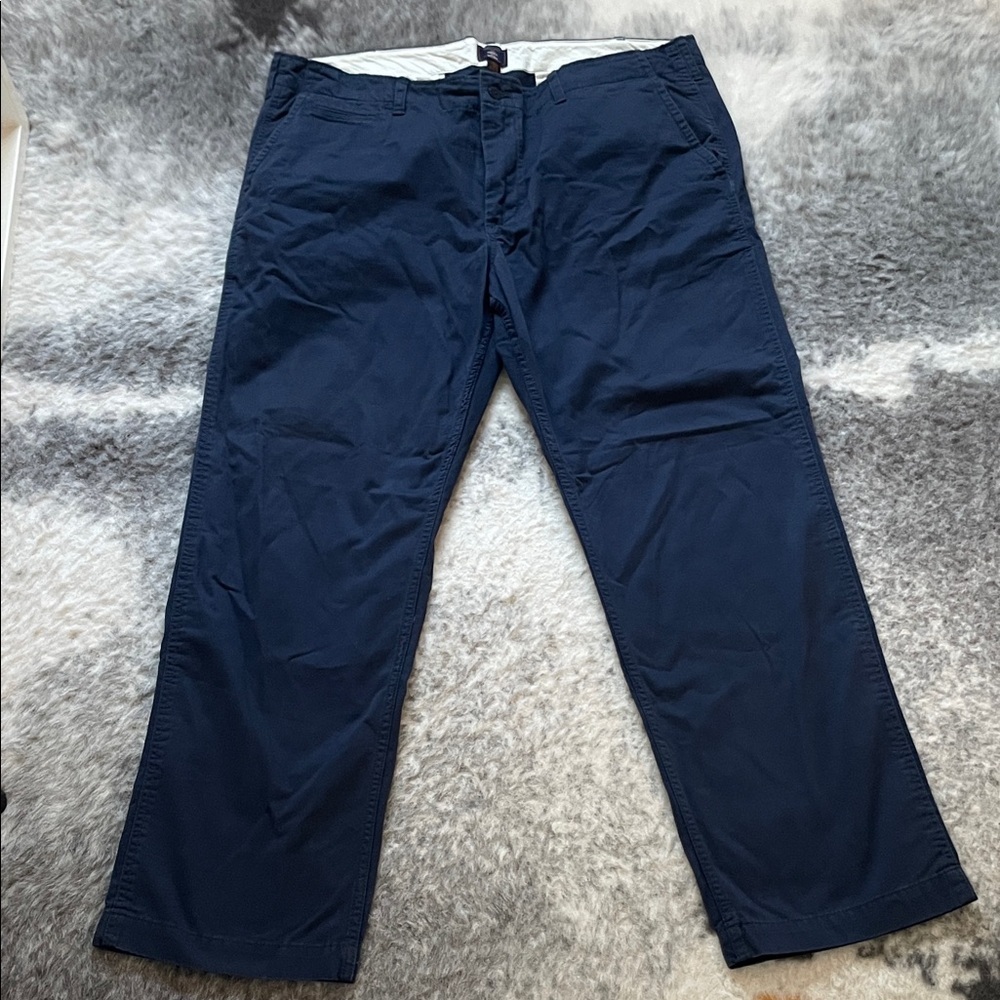 GAP Khakis Pants